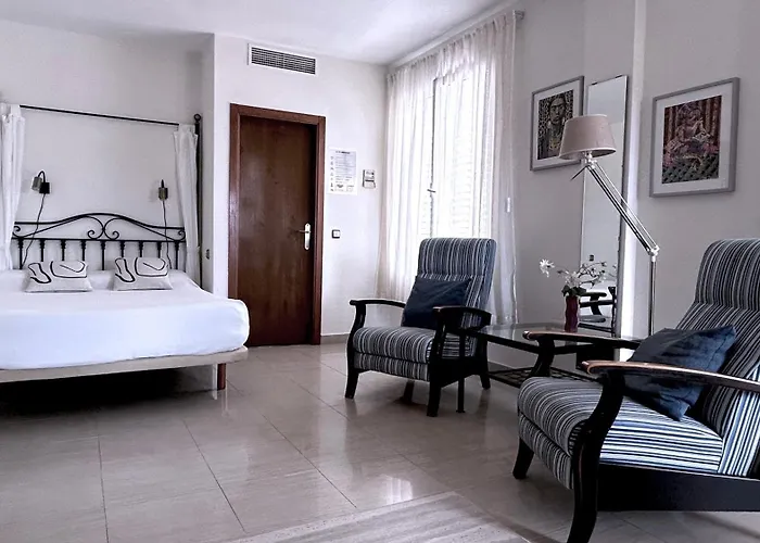 Atrium Hotel
